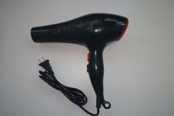 电吹风111.jpg